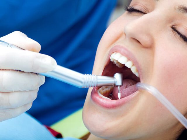 checkup-dentist-tool-instrument-young 1 https://sorridiallavita.it/wp-content/uploads/2026/03/checkup-dentist-tool-instrument-young-1-640x480.jpg
